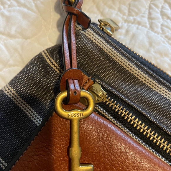Fossil Striped Brown and Gray Crossbody Bag - Picture 5 of 13